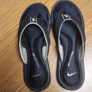 Womens Nike ULTRA COMFORT Flip Flop Sandals Black with White Nike Logo Size 11